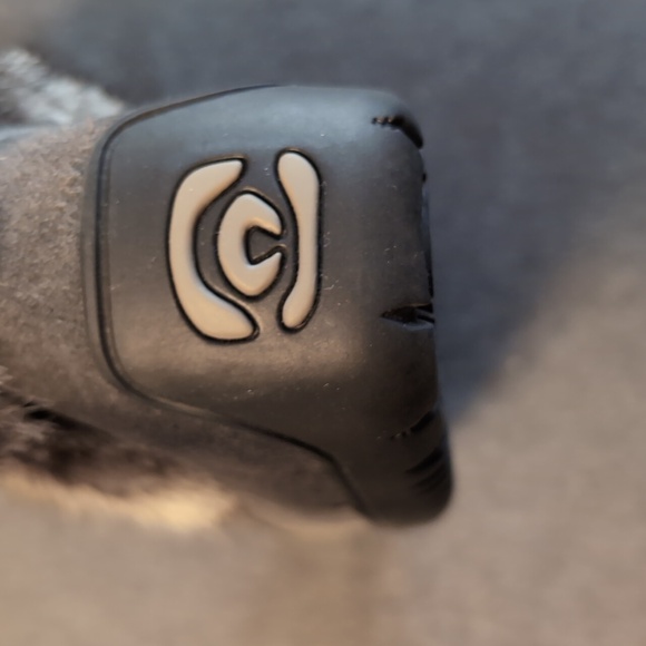 Brand New and never worn Adjustable Snowy Owl Manitoba Mukluks - Picture 10 of 11